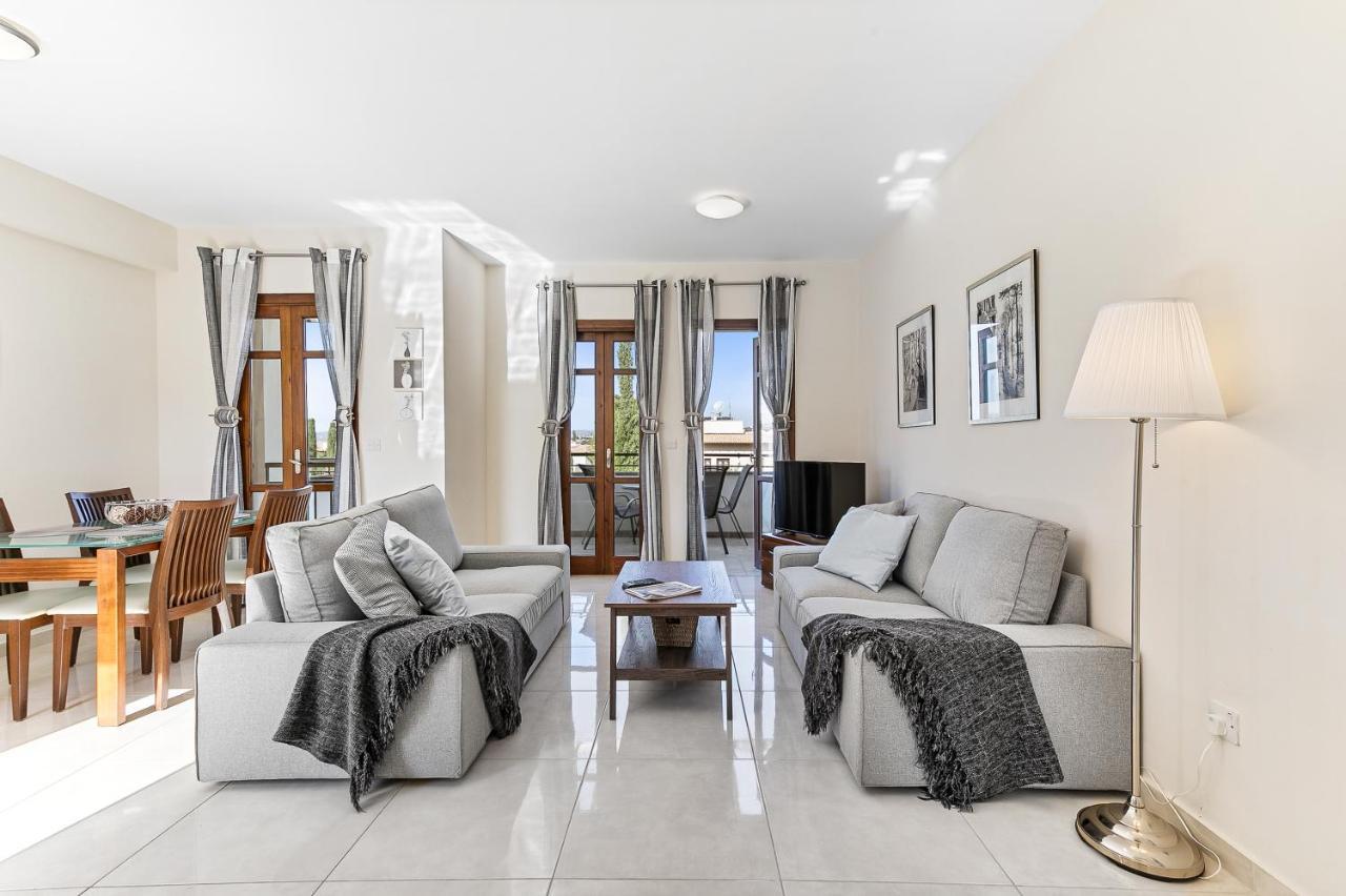 2 Bedroom Apartment Assia With Communal Pool, Aphrodite Hills Resort كوكليا المظهر الخارجي الصورة