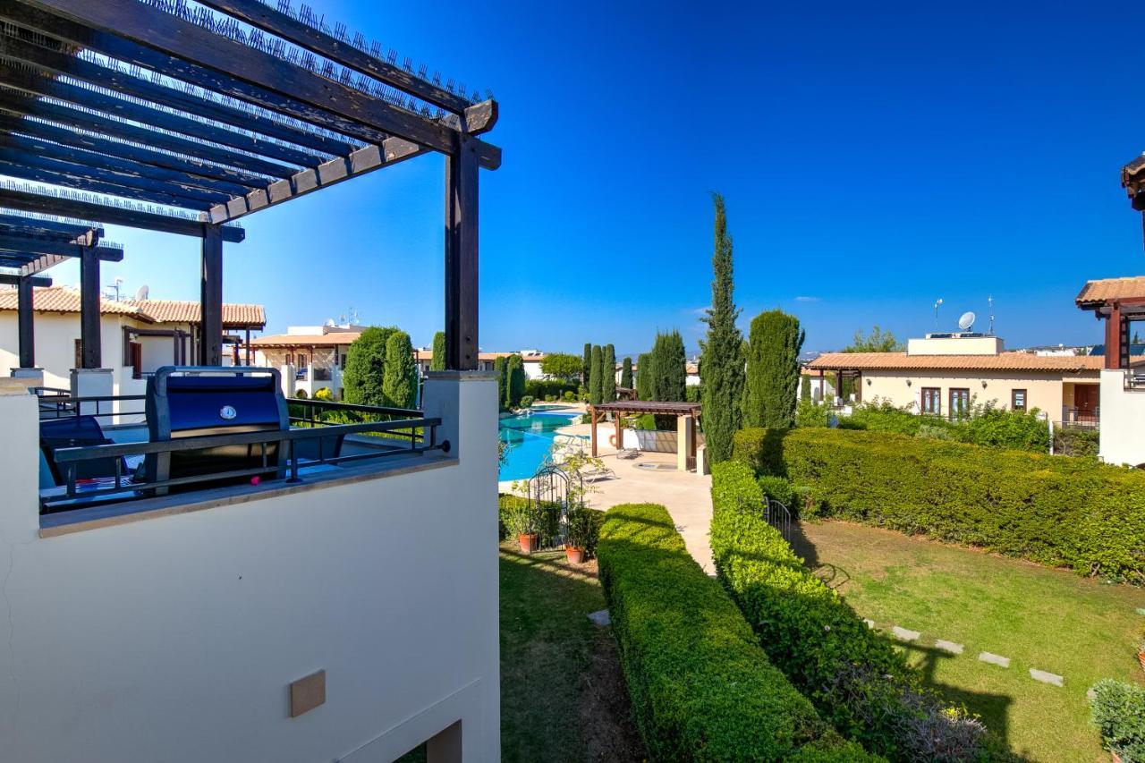 2 Bedroom Apartment Assia With Communal Pool, Aphrodite Hills Resort كوكليا المظهر الخارجي الصورة