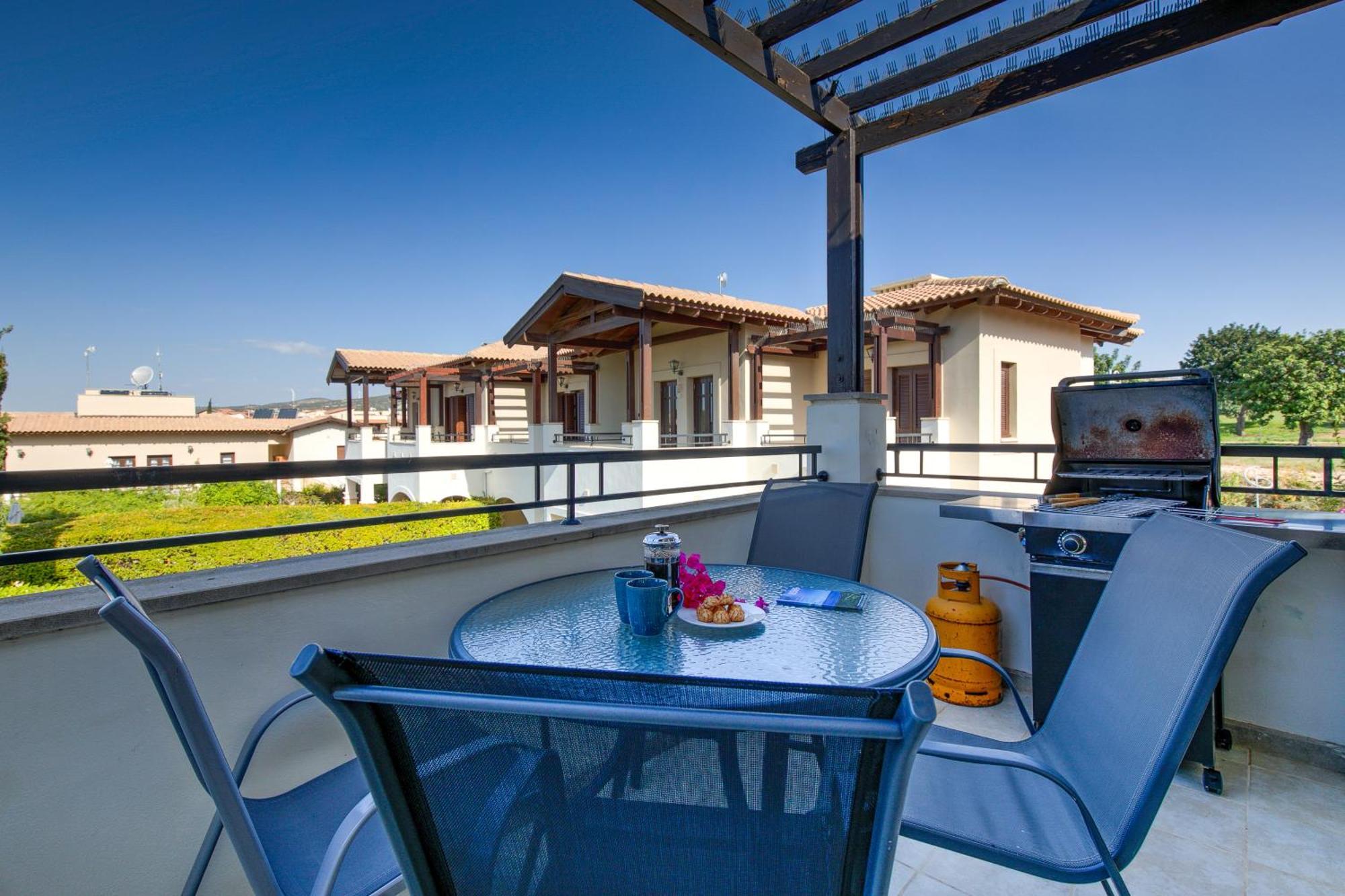 2 Bedroom Apartment Assia With Communal Pool, Aphrodite Hills Resort كوكليا المظهر الخارجي الصورة