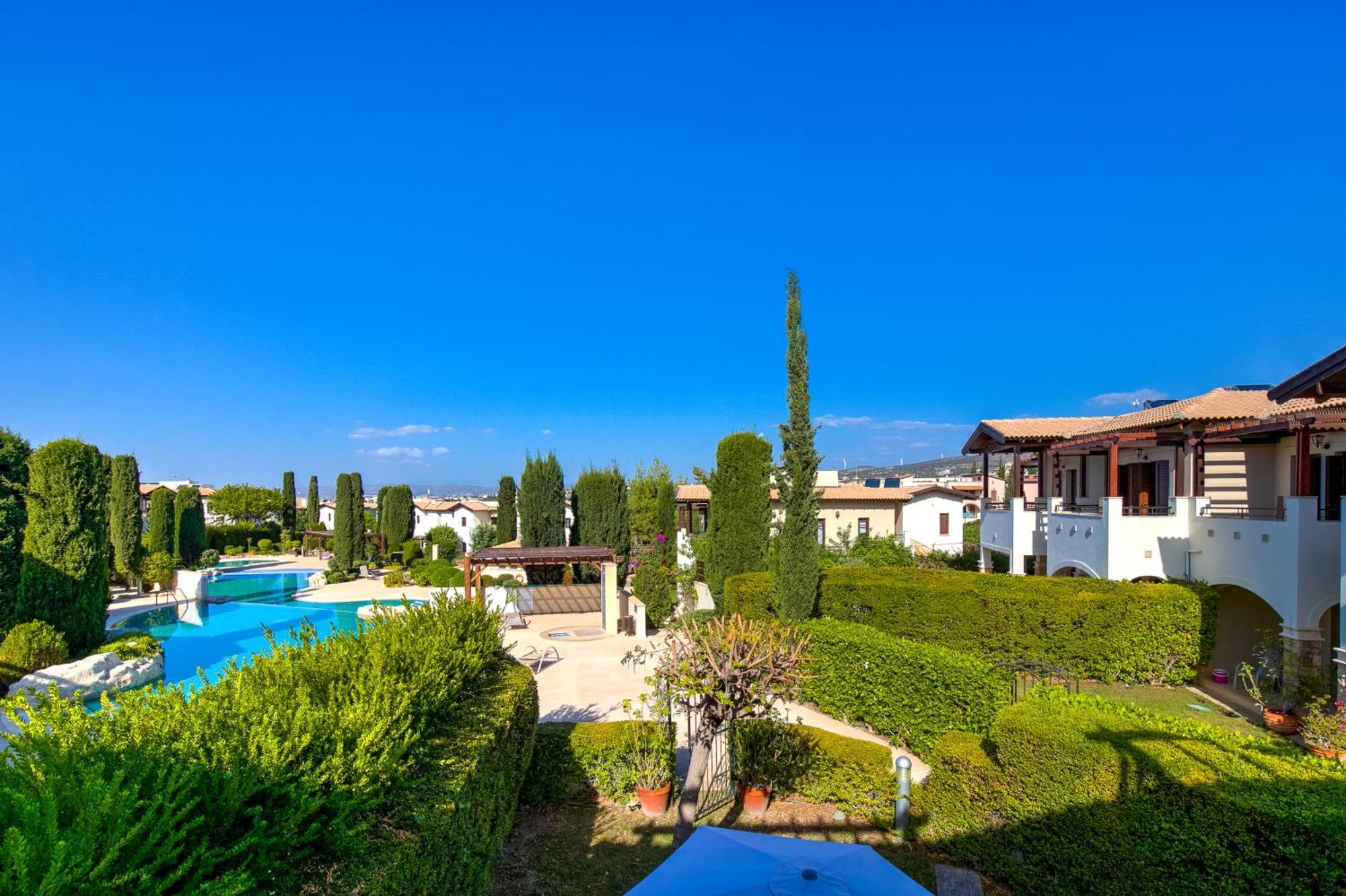 2 Bedroom Apartment Assia With Communal Pool, Aphrodite Hills Resort كوكليا المظهر الخارجي الصورة